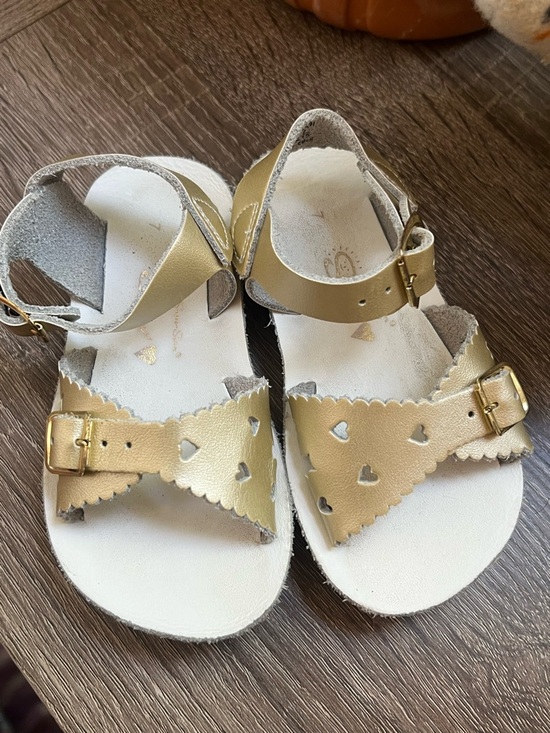 Salt Water Sandals by Hoy Other - Sun San Sweatheart Sandels 7c